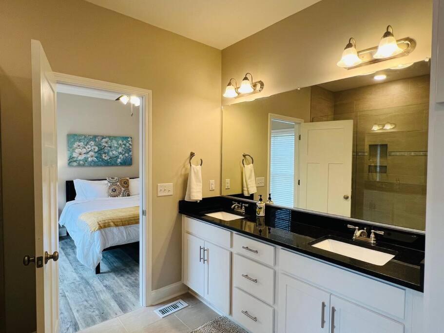 Luxury 4 Bedroom Home And Private Deck By Mcg 6 Augusta Exterior foto